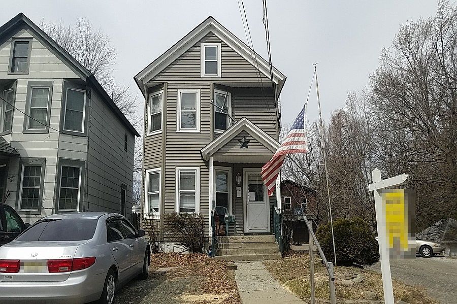 1st image of 84 Woodside Ave