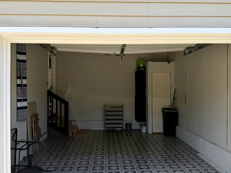 208 Texanna Way — Photo 3
