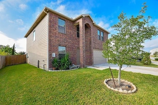 1st image of 1846 Acaciawood Way