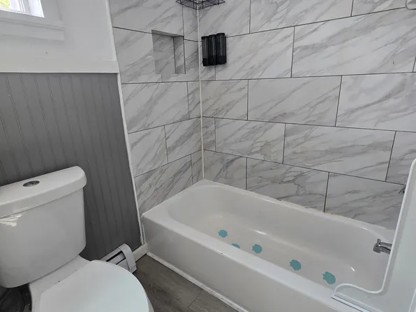 91 Summit St #2, Norwich, CT 06360