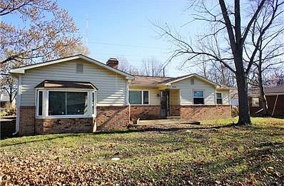 1st image of 8009 Chiltern Dr