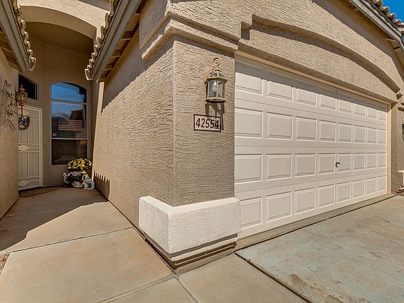 4th image of 42554 W Sparks Dr