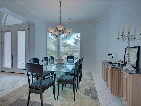 4th image of 8898 Bloomfield Blvd