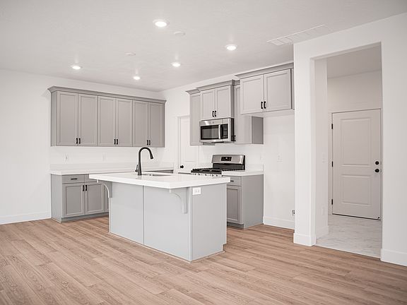 3rd image of 1116 N 1110 W Lot 43
