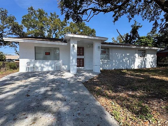 2nd image of 2620 E 33RD AVENUE