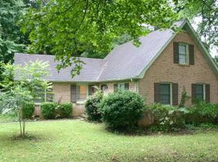 6214 Bridgeport Dr, Charlotte, NC 28215