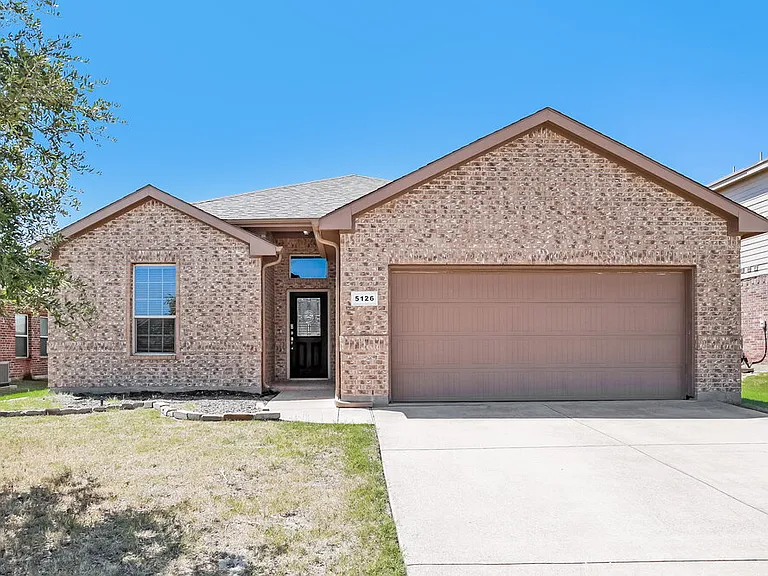 5126 Meadow Ln — Photo 1