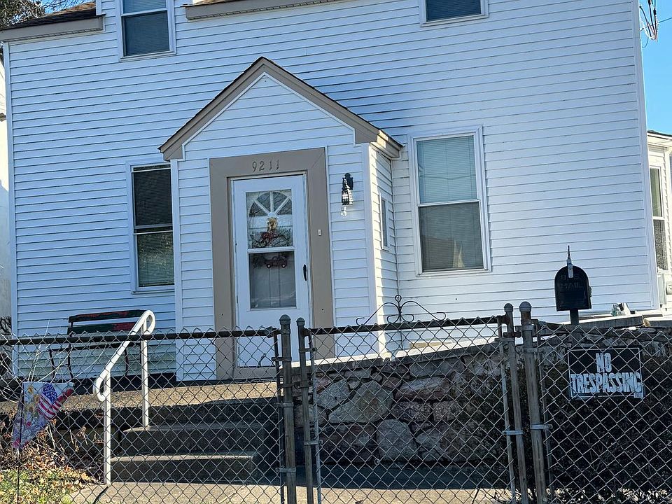 1st image of 9211 Glenloch St
