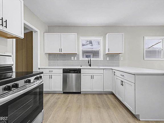5th image of 586 E Hayes Ave