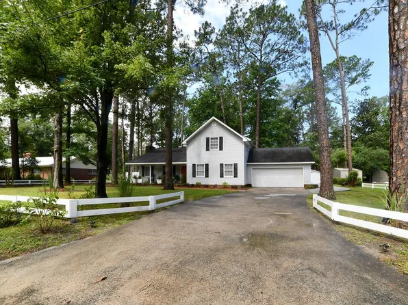 122 Harper St, Jesup, GA 31546