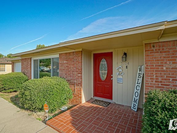 2nd image of 3104 Douglas Dr
