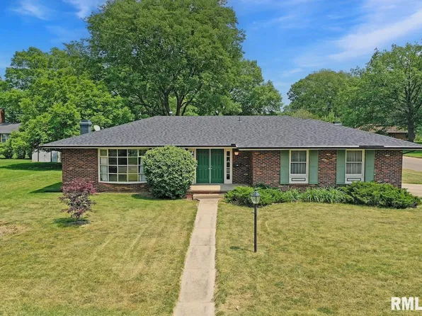 1101 Impala Dr, Henry, IL 61537