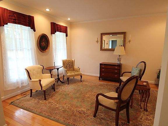 Living room 13x15