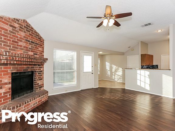4th image of 8324 Auburn Dr