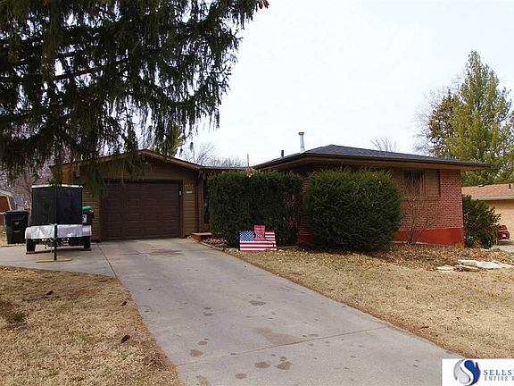 2nd image of 1131 Carlos Dr