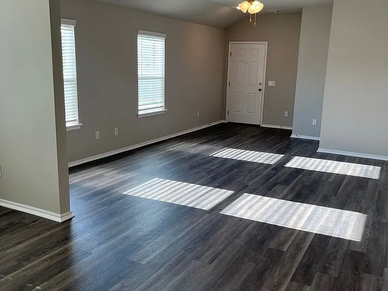 2917 Caretta Ct — Photo 2
