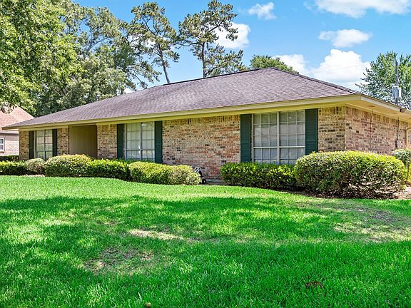 2nd image of 920 Stacewood Dr