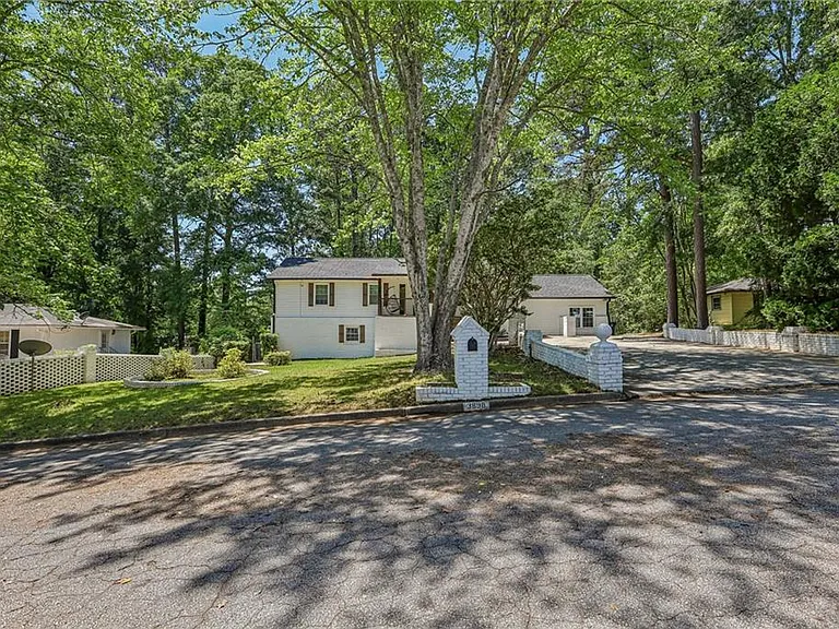 3898 Skidmore Dr — Photo 57