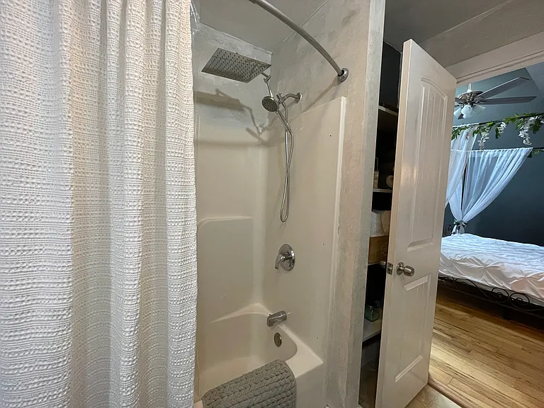 103 Court Sq #4 — Photo 14