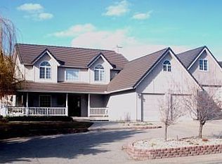 200 Rolling Hills Ln, Wenatchee, WA 98801