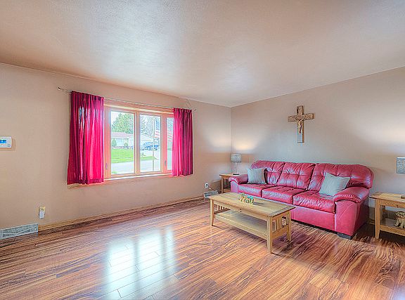 5th image of 4439 Applewood Ln