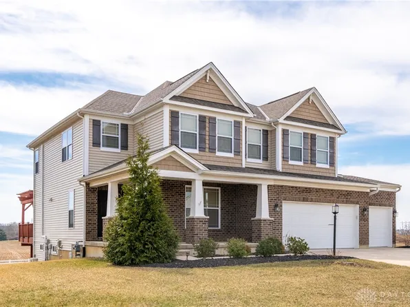 1559 Amberley Ct, Xenia, OH 45385