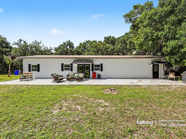 6235 4th St #B, Vero Beach, FL 32968