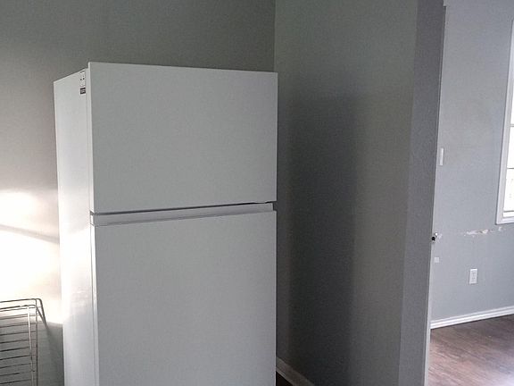 2nd image of 340 SE 3rd St #B