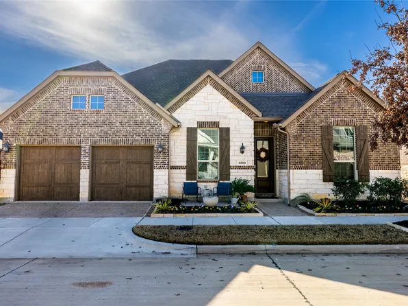 4800 Forest Crest Pkwy, Arlington, TX 76005