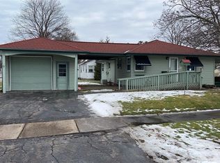 40 Rumson Rd, Rochester, NY 14612