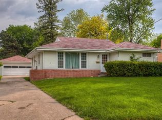 619 21st St, West Des Moines, IA 50265