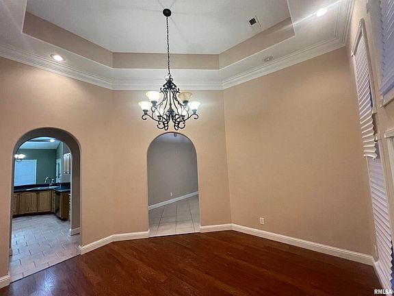 5th image of 1403 Marionna Dr