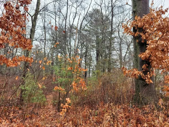 159 Lakeside Rd, Hanson, MA 02341