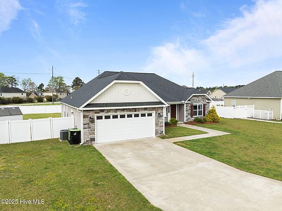 3rd image of 2854 Connet Street