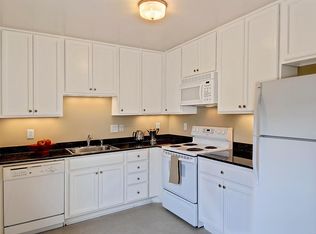 6212 Phinney Ave N APT 3, Seattle, WA 98103