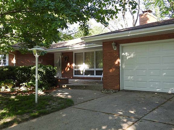 2nd image of 2407 Devonshire Dr