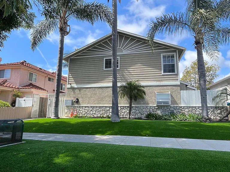 1452 Diamond St — Photo 15
