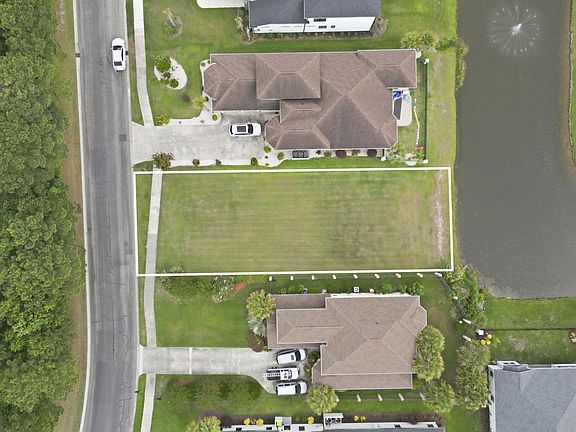 3rd image of 1632 Portwest Dr.