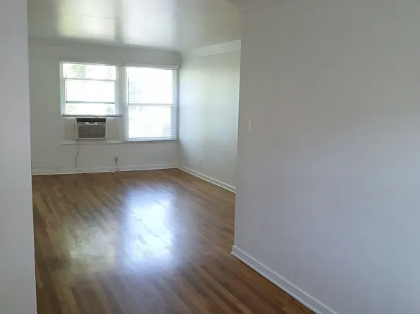 7460 Hollywood Blvd APT 3, Los Angeles, CA 90046