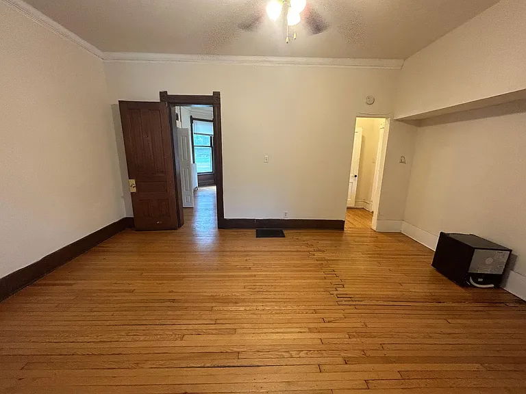 319 N Pinckney St #1 — Photo 13