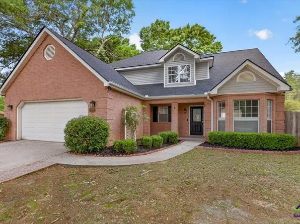 102 Applegate Ct, Bonaire, GA 31005