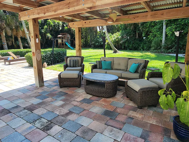 1066 SE Saint Lucie Blvd — Photo 29
