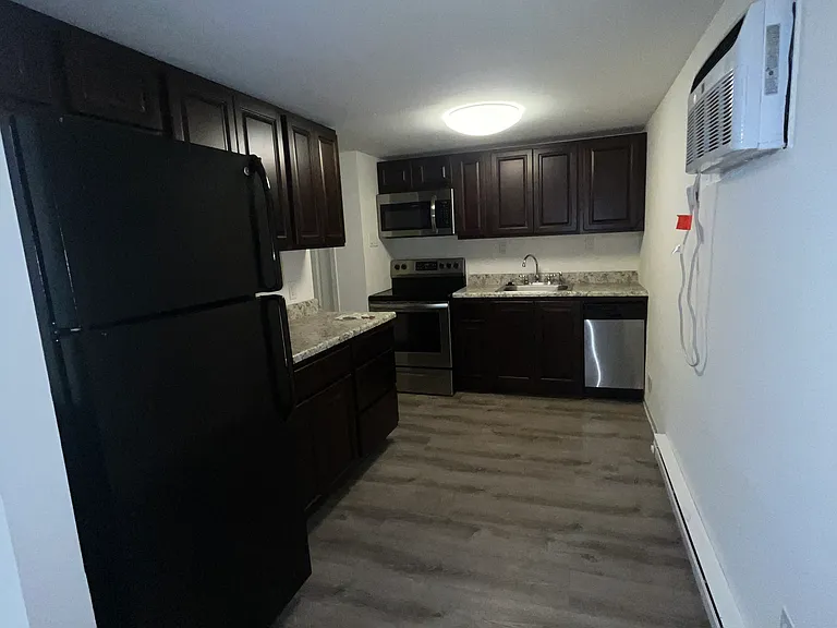 3541 Morganford Rd #10 — Photo 4