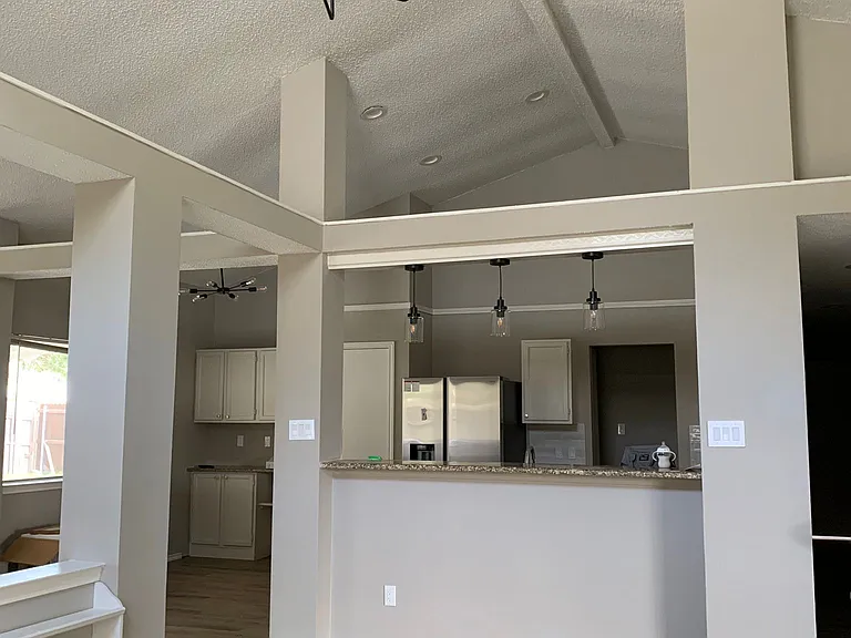 7801 Estates Way — Photo 8