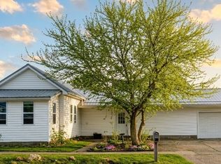 297 Depot St, Conneaut, OH 44030