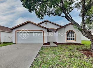 1658 Portsmouth Lake Dr, Brandon, FL 33511