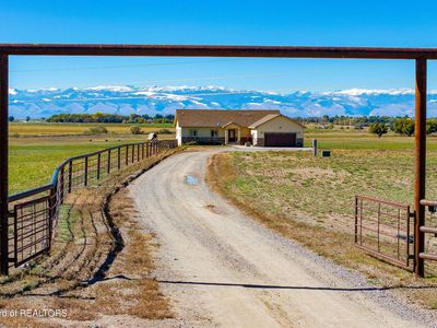 143 Moonshine Rd, Riverton, WY, 82501