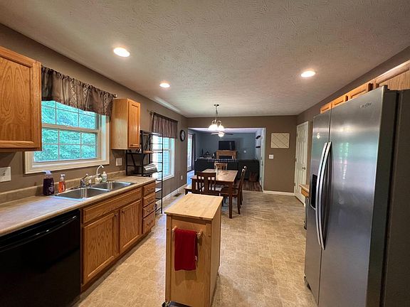 5th image of 25163 Apple Blossom Dr Lot 9