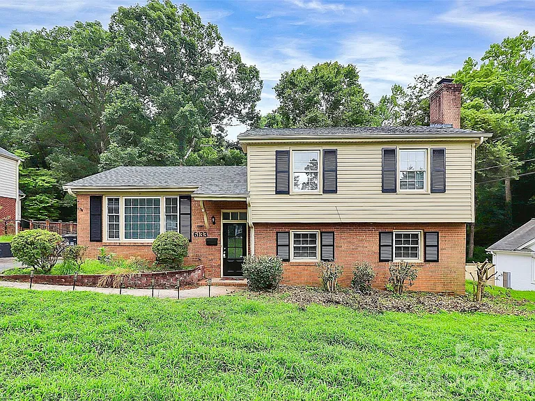 6133 Colchester Pl — Photo 1