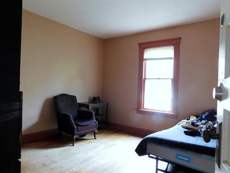 23 Bennett Ave — Photo 13